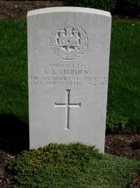 Klagenfurt War Cemetery - Stephens, Sydney Arthur